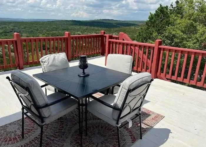 Entire 2Br 2Ba Hilltop View Home Sleeps 8 Pets 4 Acres Jacuzzi Central Ac Kingbeds Free Wifi-Parking Kitchen Washerdryer Starry Terrace Two Sunset Dining Patios Grill Stovetop Oven Fridge Onsitewoodedhiking Wildlife Coveredpatio4Pets & Birds Singing!